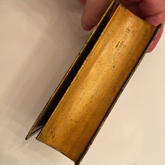 RARE CARLIN COMFORTS “MADE IN FRANCE FOR CARLIN COMFORTS” METAL BOOK - Picture 10 of 15